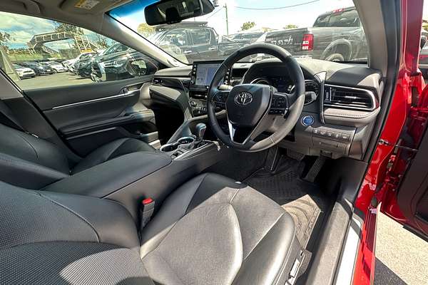2021 Toyota Camry SL AXVH70R