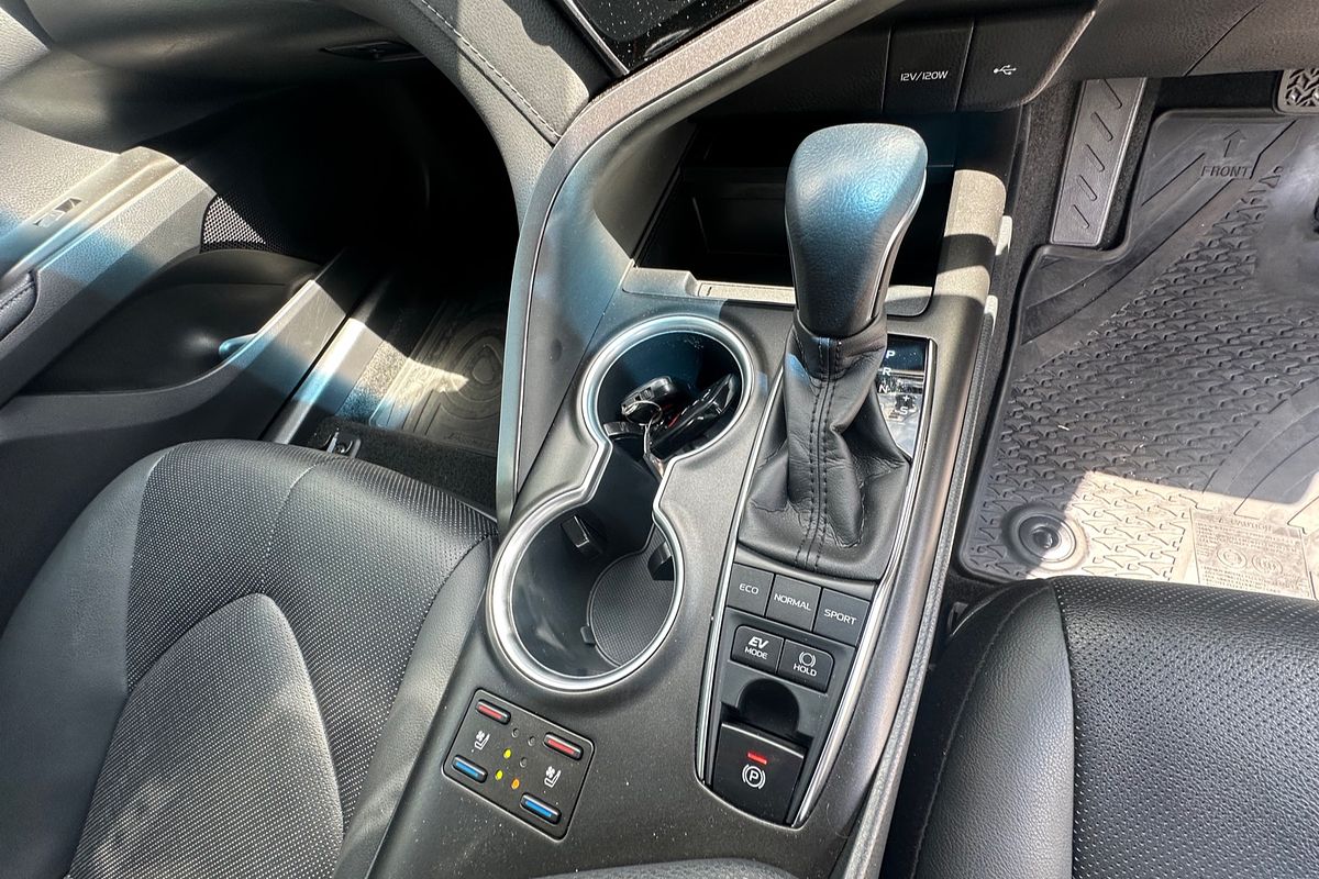2021 Toyota Camry SL AXVH70R