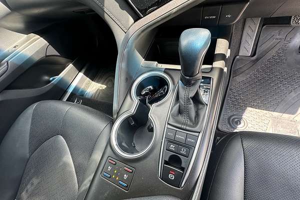 2021 Toyota Camry SL AXVH70R