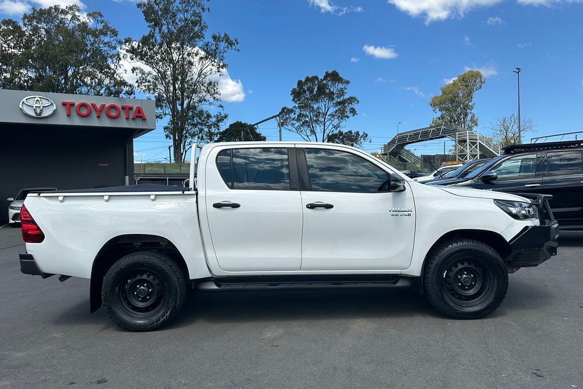 2020 Toyota Hilux Hilux 4x4 SR 2.8L T Diesel Automatic Double Cab