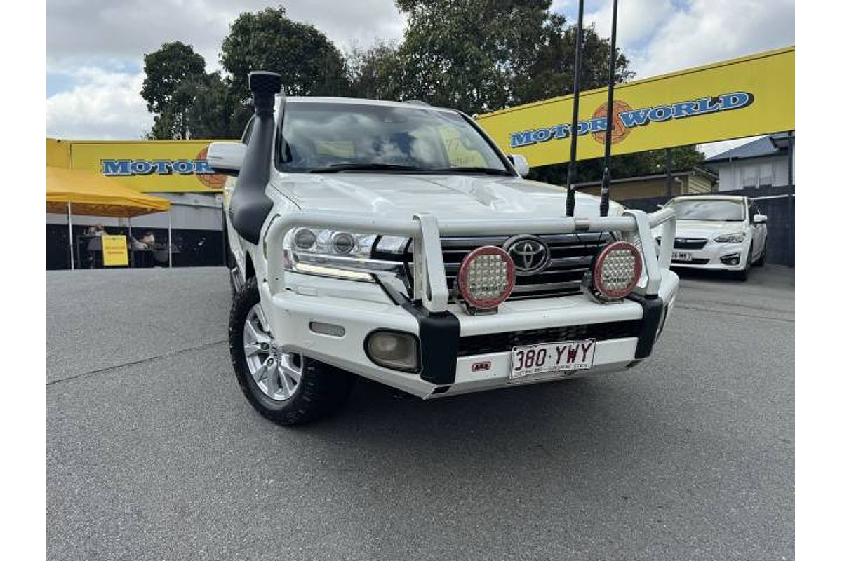 2017 Toyota Landcruiser Sahara VDJ200R