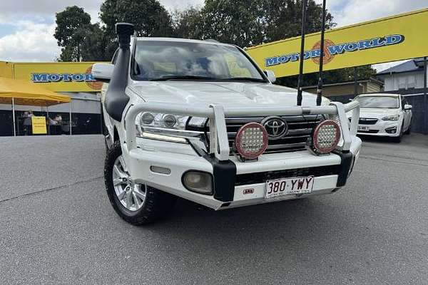 2017 Toyota Landcruiser Sahara VDJ200R