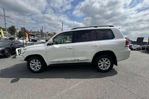 2017 Toyota Landcruiser Sahara VDJ200R