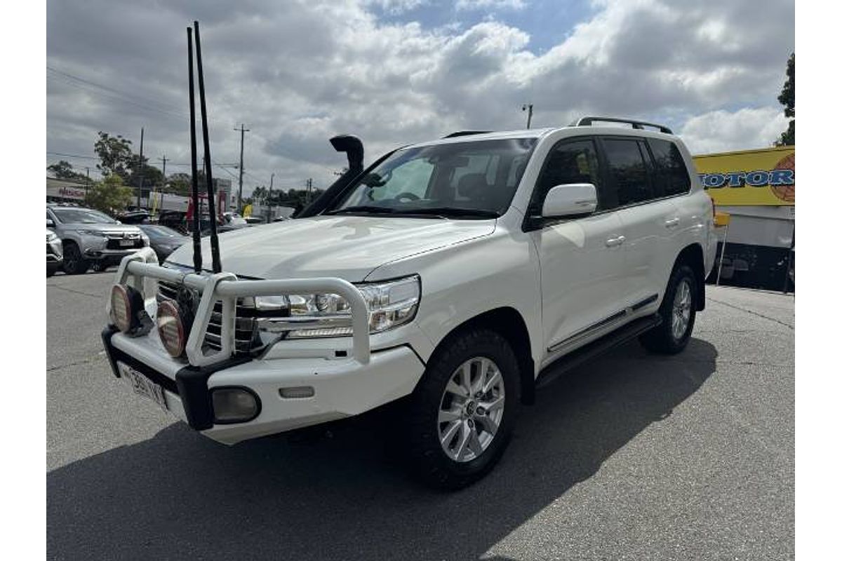 2017 Toyota Landcruiser Sahara VDJ200R