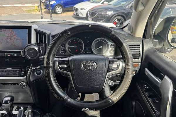 2017 Toyota Landcruiser Sahara VDJ200R