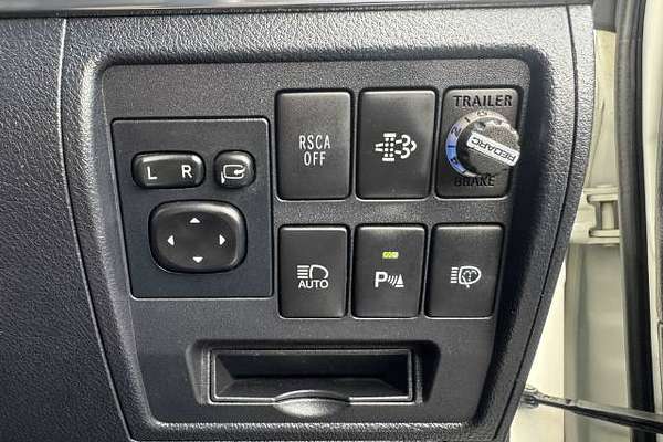 2017 Toyota Landcruiser Sahara VDJ200R