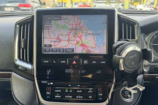 2017 Toyota Landcruiser Sahara VDJ200R