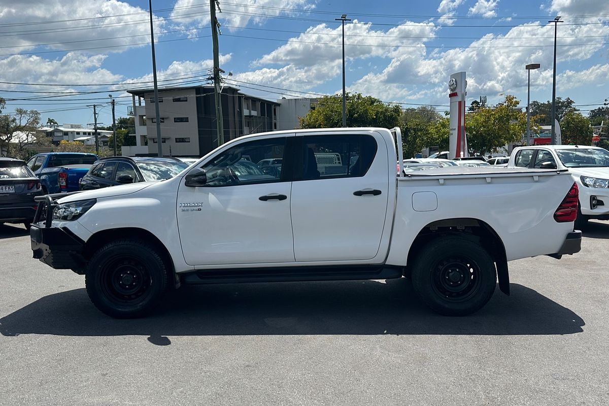 2020 Toyota Hilux Hilux 4x4 SR 2.8L T Diesel Automatic Double Cab