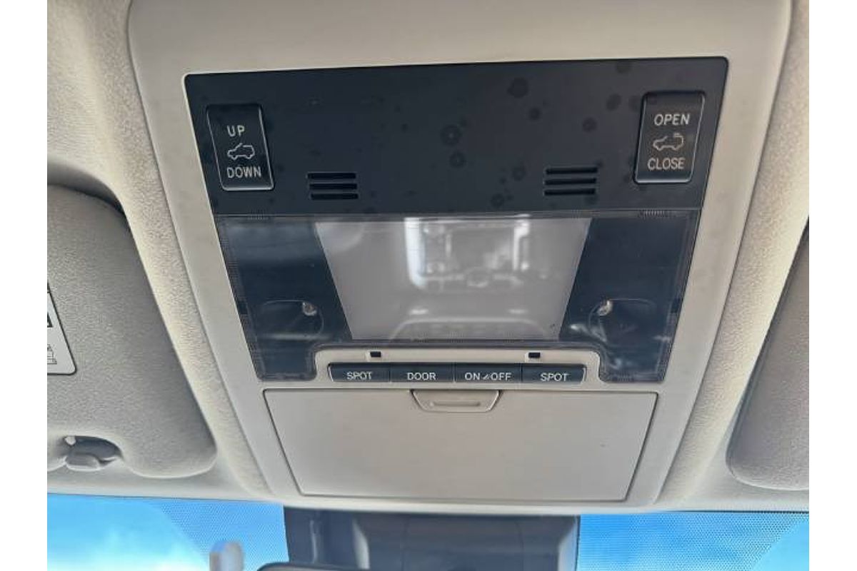 2017 Toyota Landcruiser Sahara VDJ200R