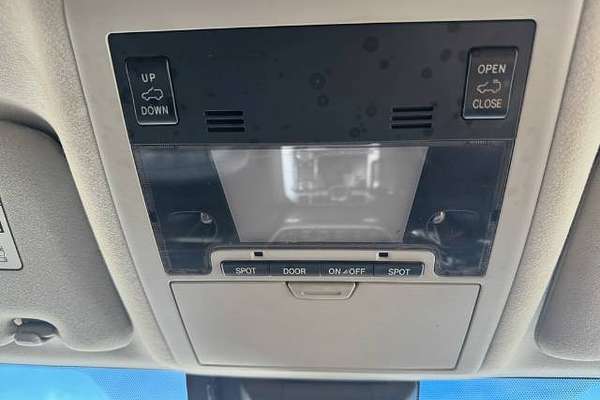 2017 Toyota Landcruiser Sahara VDJ200R