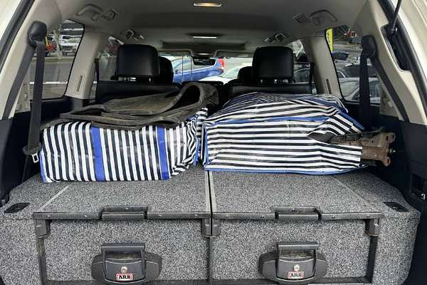 2017 Toyota Landcruiser Sahara VDJ200R