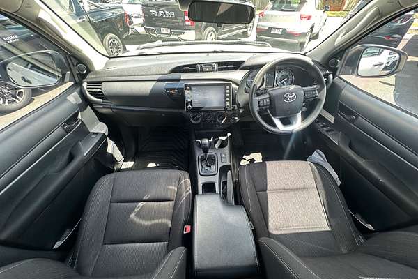 2020 Toyota Hilux Hilux 4x4 SR 2.8L T Diesel Automatic Double Cab
