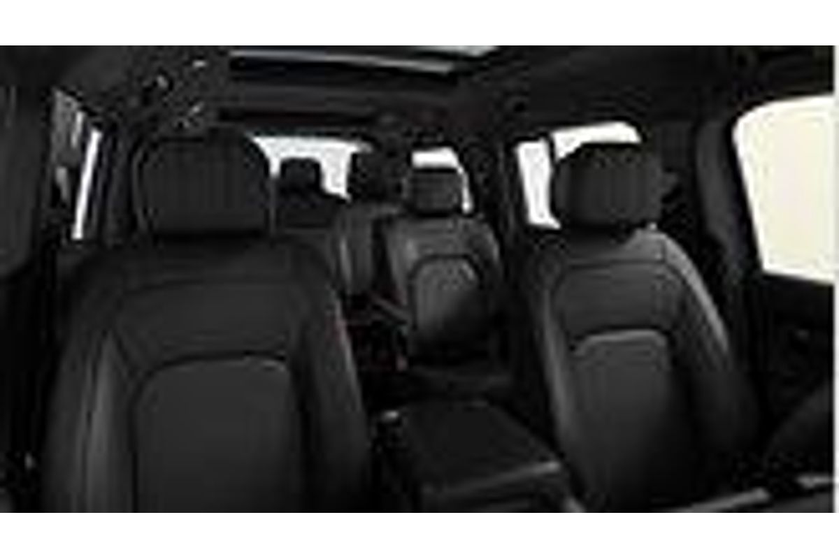 2025 Land Rover Defender 130 P500 V8 L663