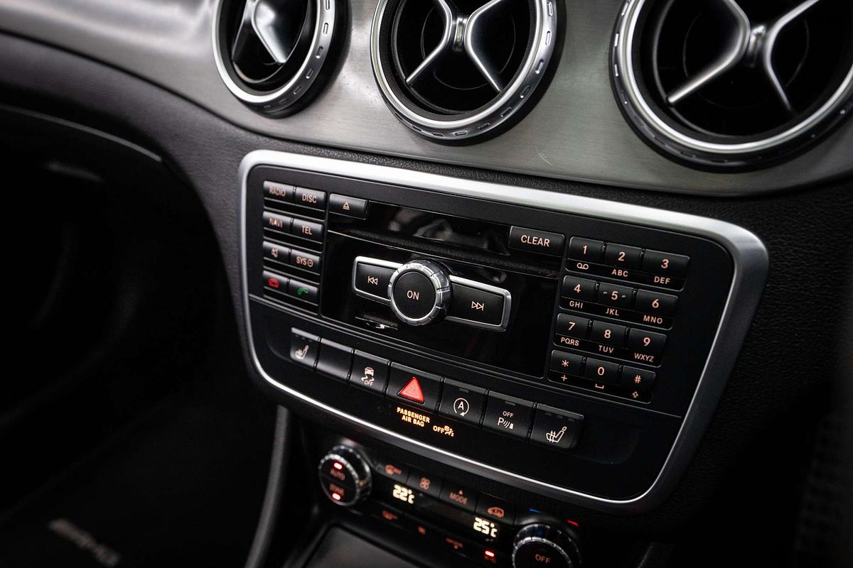 2014 Mercedes-Benz GLA-Class GLA45 AMG X156