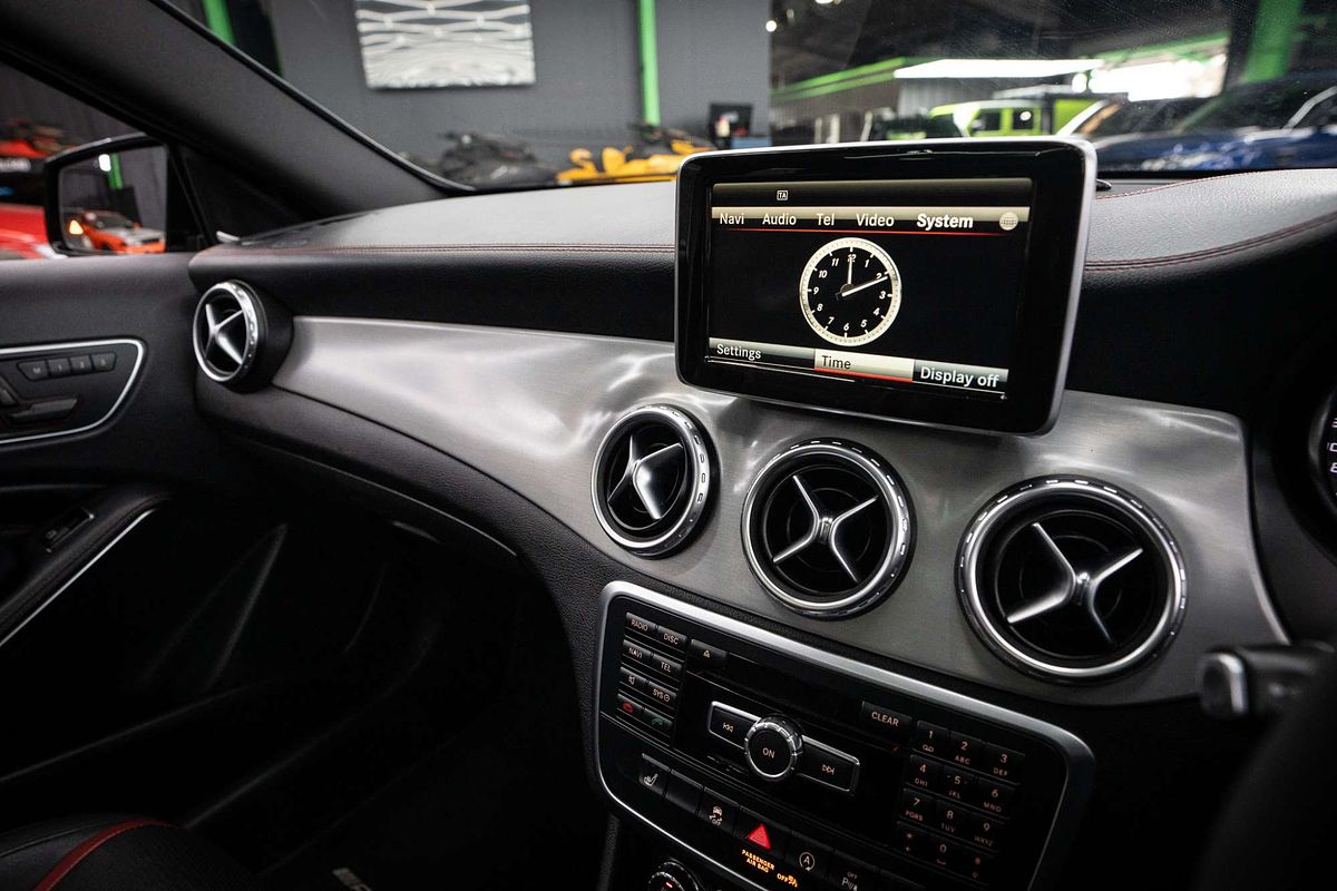 2014 Mercedes-Benz GLA-Class GLA45 AMG X156