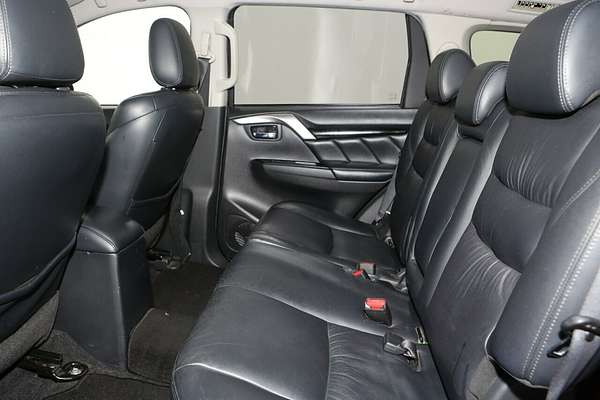2017 Mitsubishi Pajero Sport Exceed QE