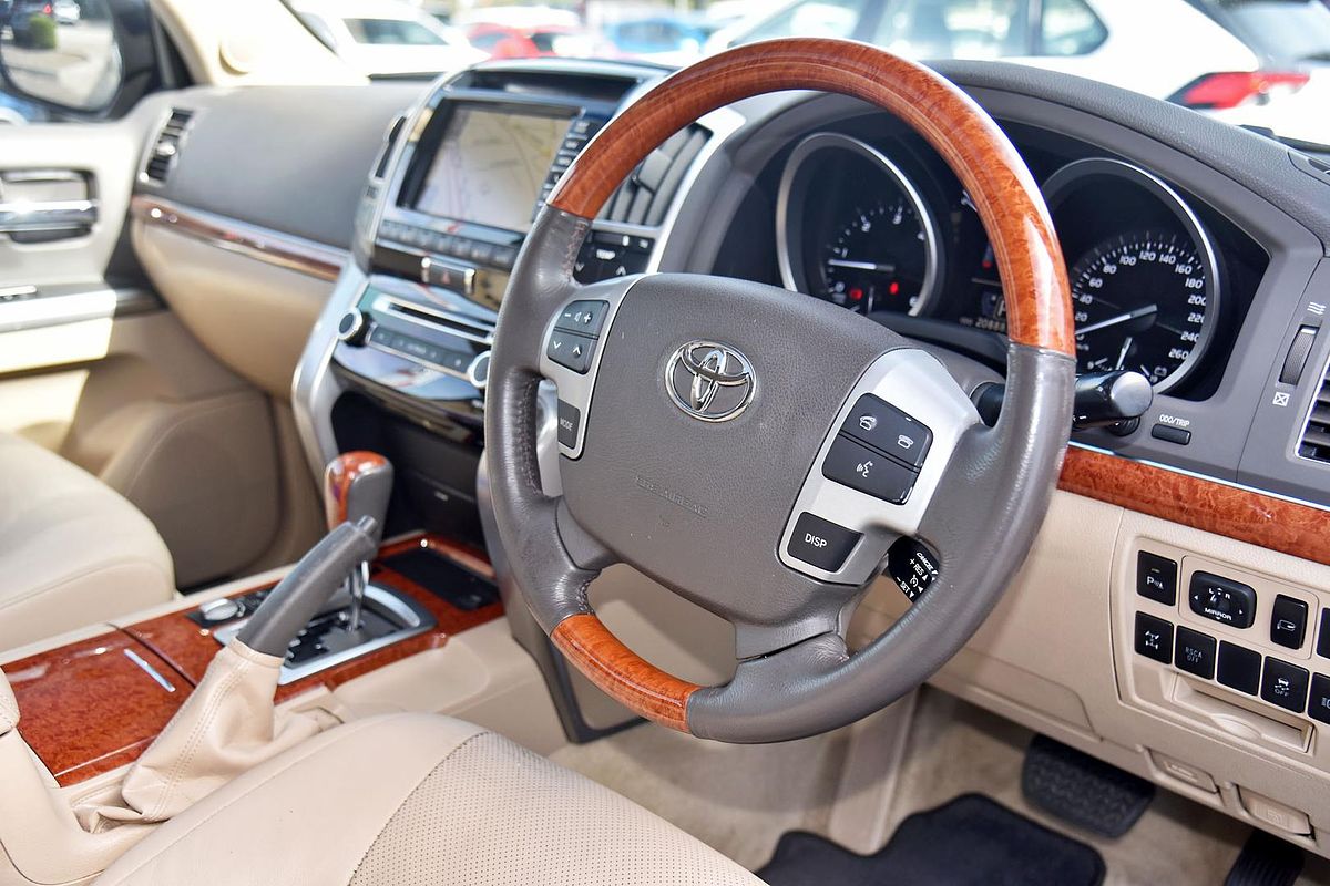 2015 Toyota Landcruiser SAHARA (4x4) VDJ200R MY13