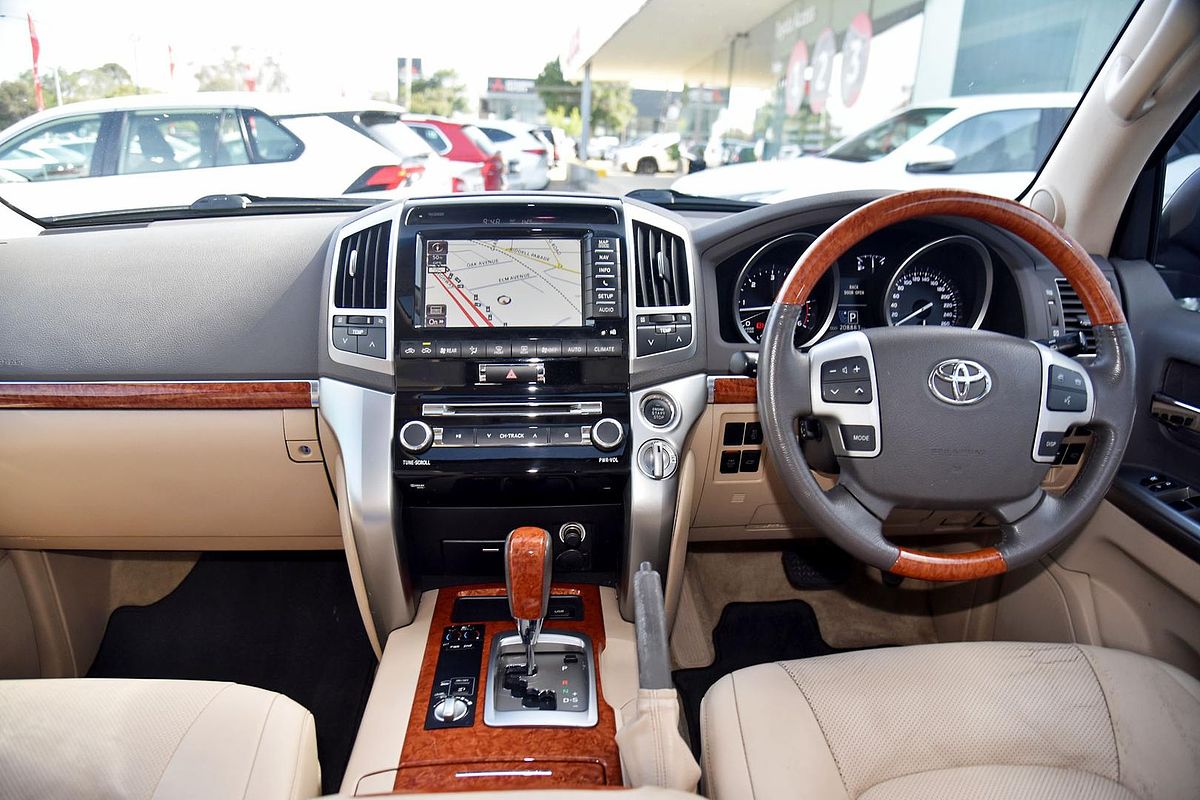 2015 Toyota Landcruiser SAHARA (4x4) VDJ200R MY13