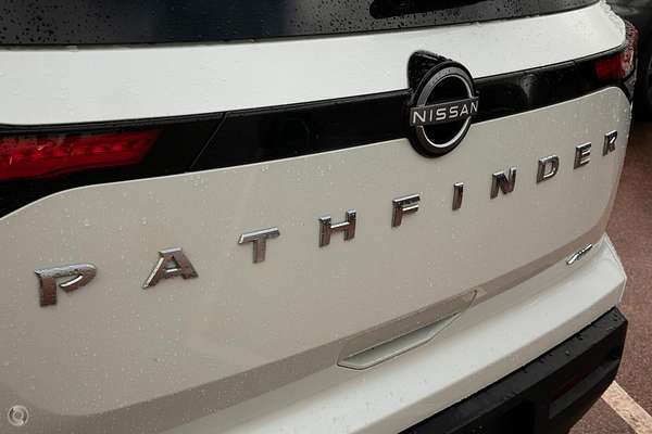 2024 Nissan Pathfinder Ti R53