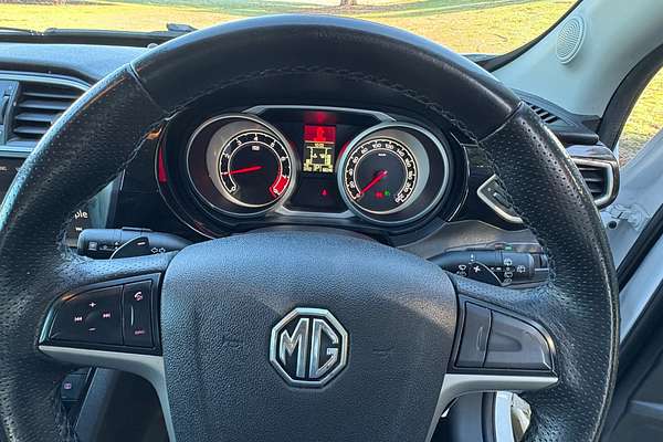 2019 MG GS Essence X SAS2