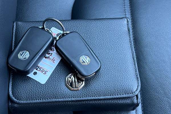 2019 MG GS Essence X SAS2