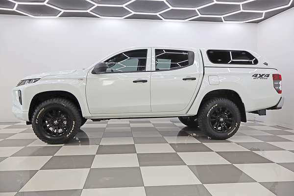 2021 Mitsubishi Triton GLX ADAS MR 4X4