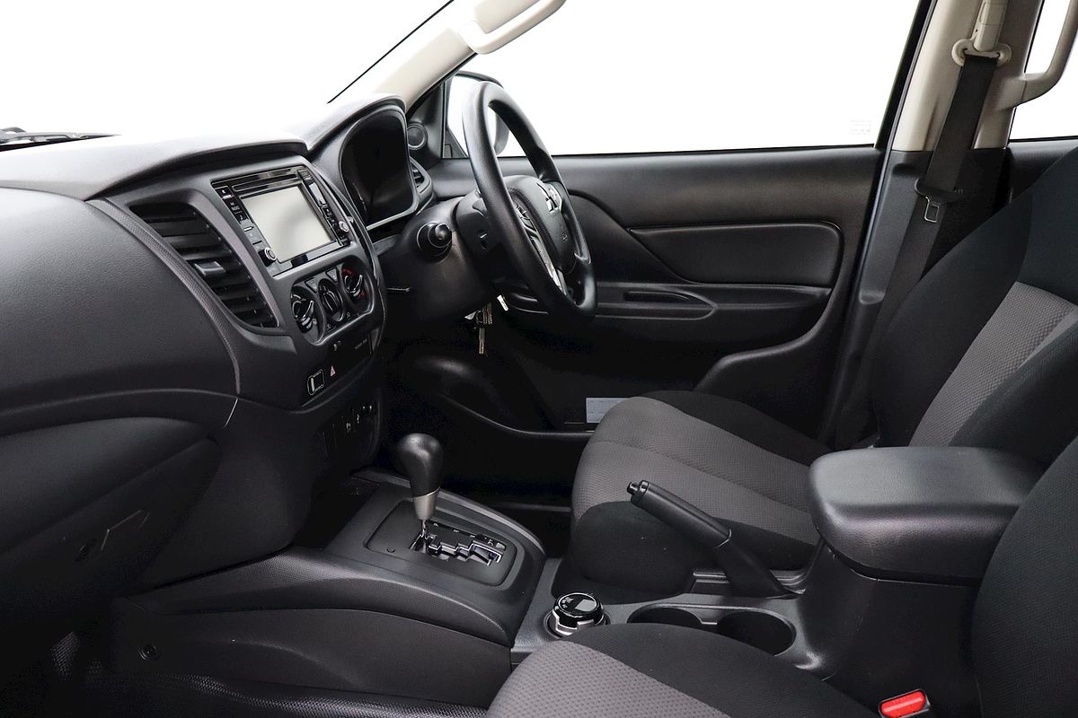 2021 Mitsubishi Triton GLX ADAS MR 4X4