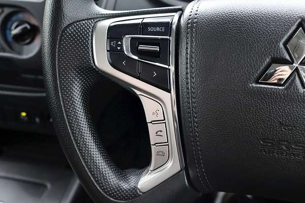 2021 Mitsubishi Triton GLX ADAS MR 4X4