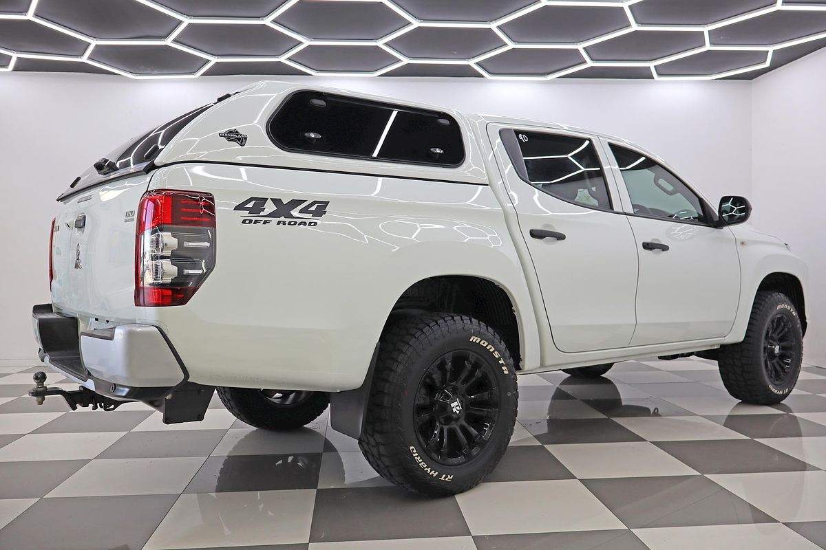 2021 Mitsubishi Triton GLX ADAS MR 4X4