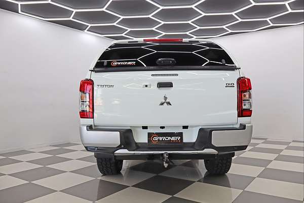 2021 Mitsubishi Triton GLX ADAS MR 4X4