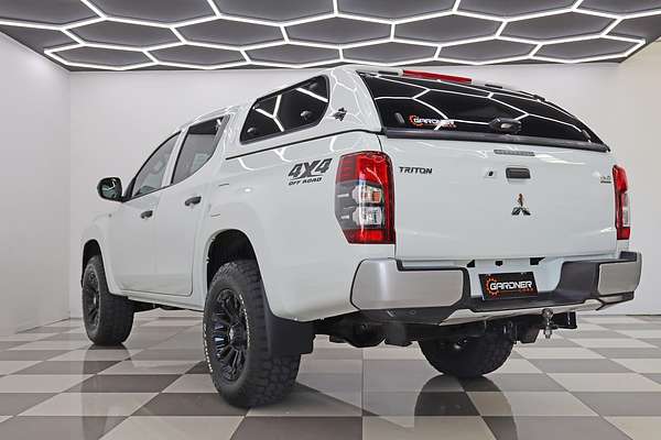 2021 Mitsubishi Triton GLX ADAS MR 4X4