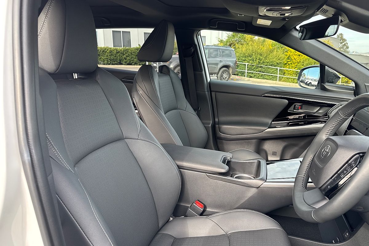 2023 Toyota bZ4X YEAM15R