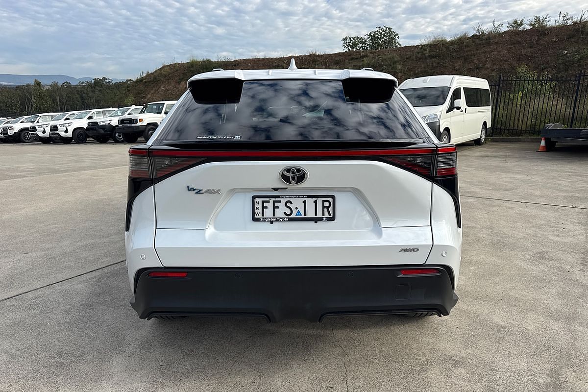 2023 Toyota bZ4X YEAM15R