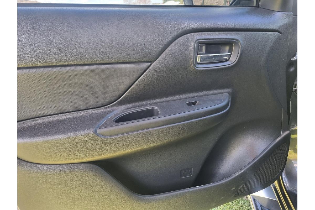 2022 Mitsubishi Triton GLX-R MR 4X4