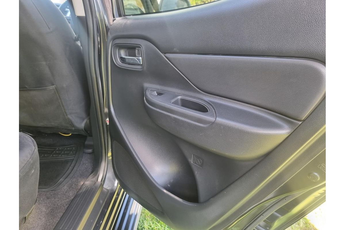 2022 Mitsubishi Triton GLX-R MR 4X4