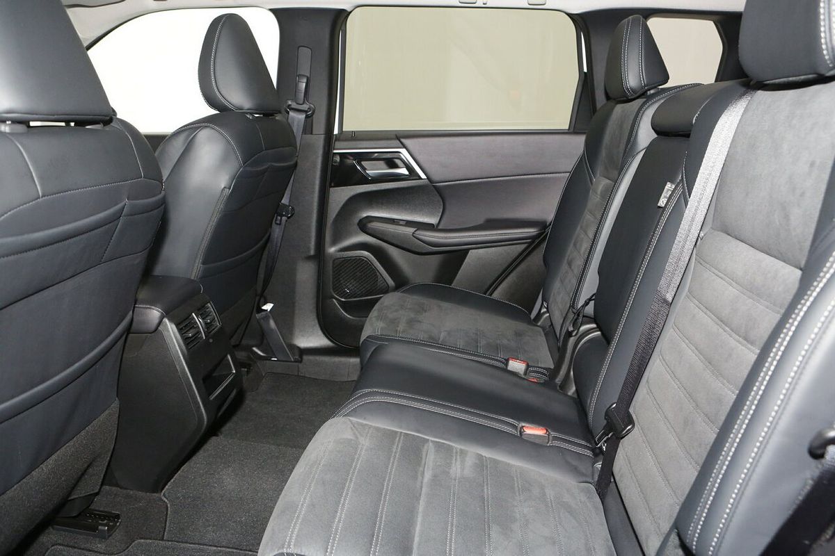 2024 Mitsubishi Outlander Aspire ZM