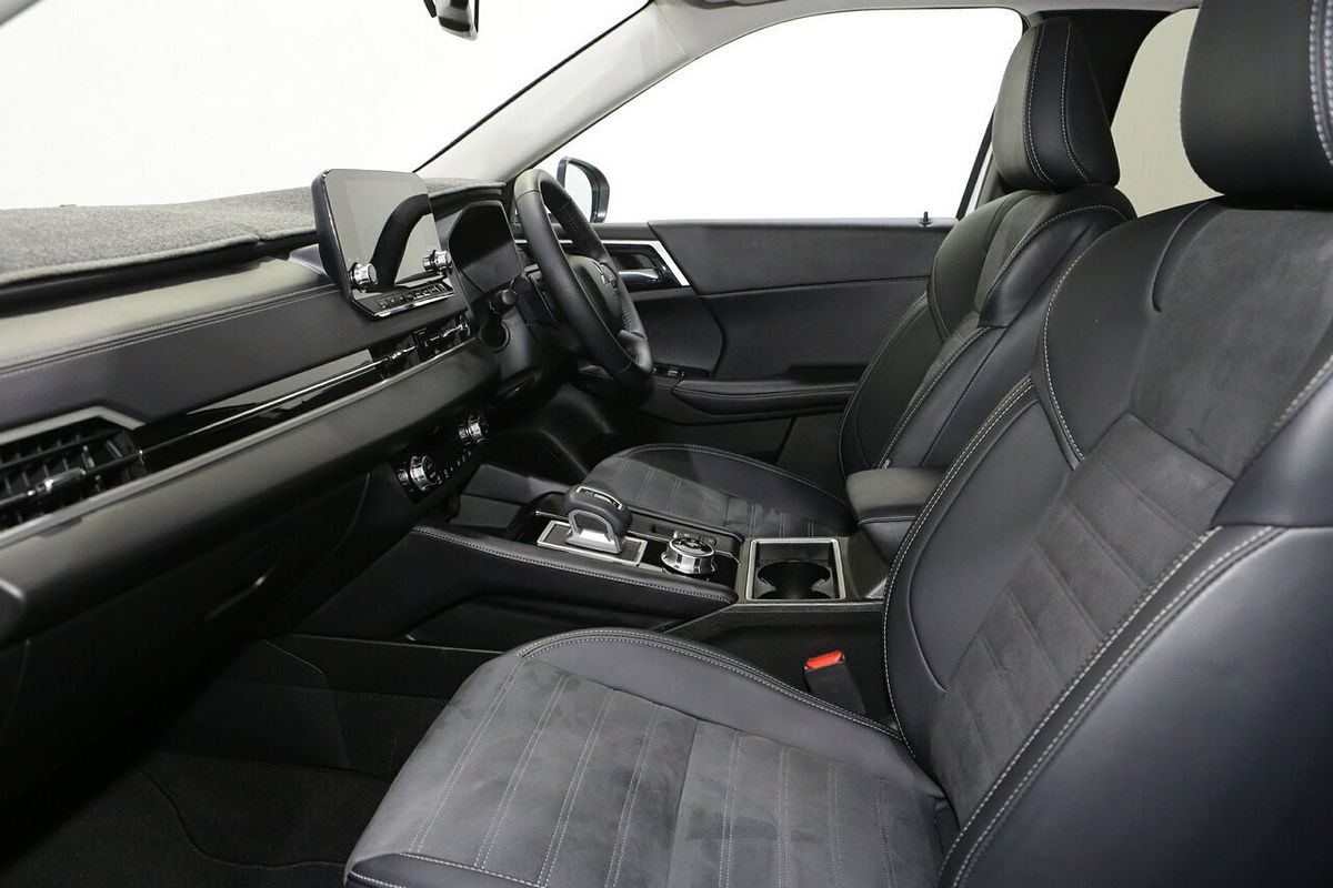 2024 Mitsubishi Outlander Aspire ZM