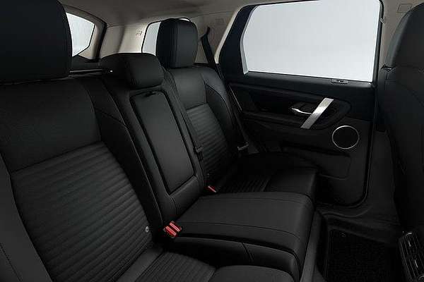 2025 Land Rover Discovery Sport P200 S L550