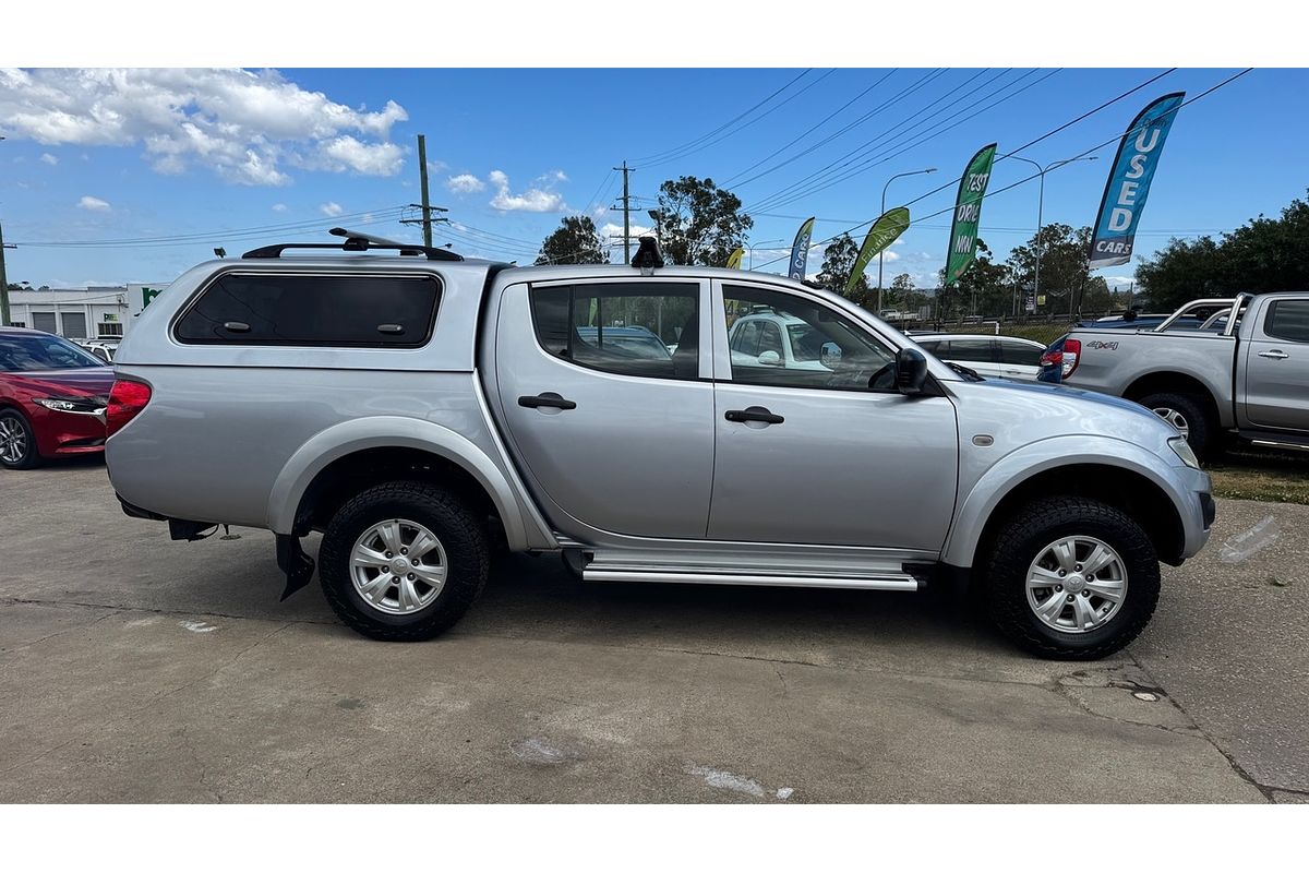 2013 Mitsubishi Triton GLX MN 4X4