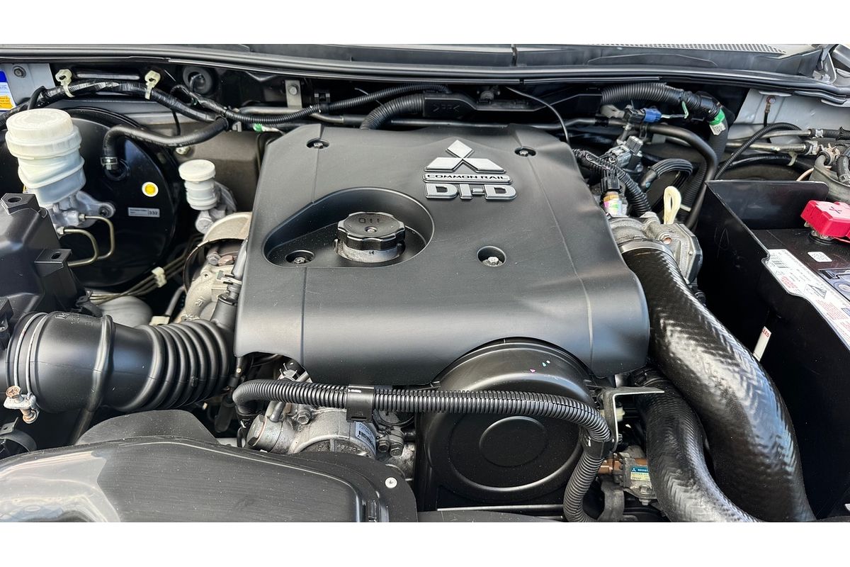 2013 Mitsubishi Triton GLX MN 4X4