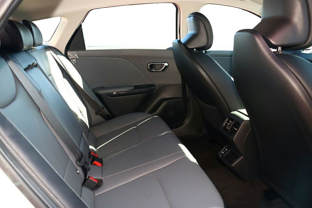 2025 Kia K4 Sport+ CL4m