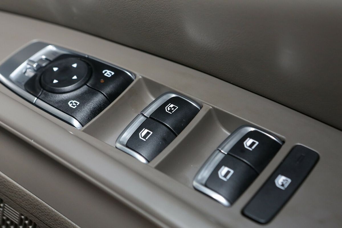 2024 Kia Carnival S KA4