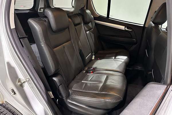 2016 Isuzu MU-X LS-T