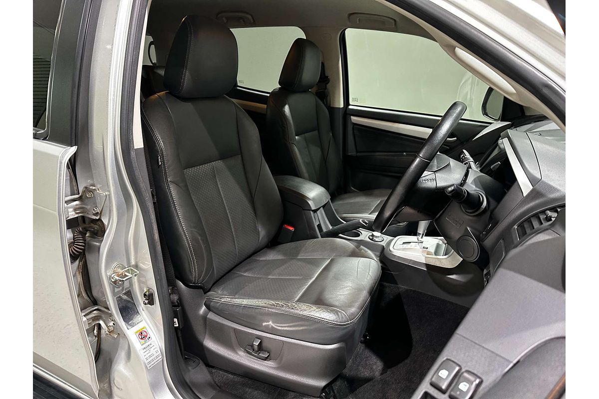2016 Isuzu MU-X LS-T