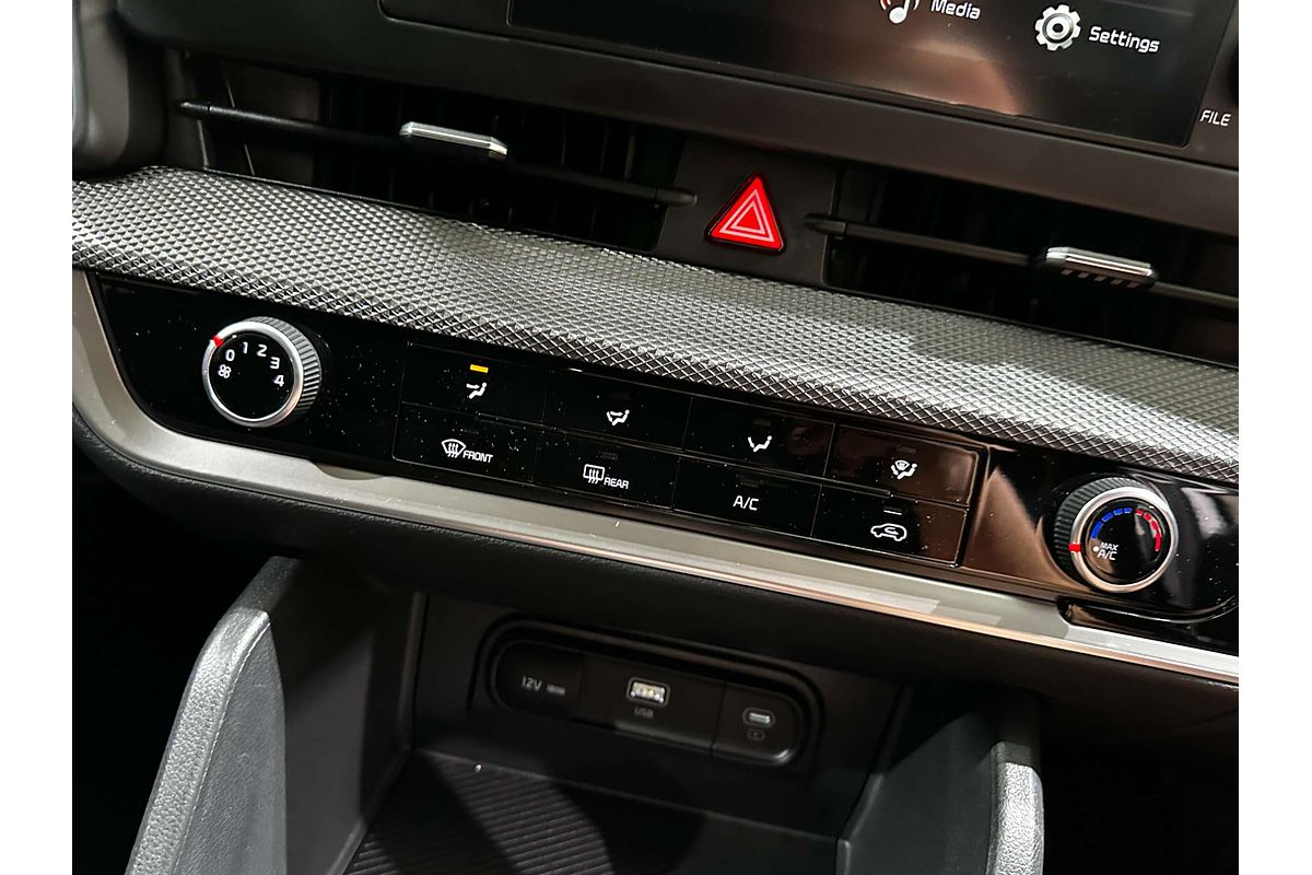 2025 Kia Sportage SX NQ5