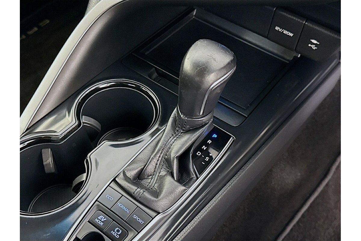 2018 Toyota Camry Ascent Sport AXVH71R