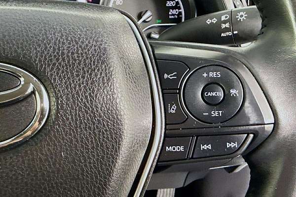 2018 Toyota Camry Ascent Sport AXVH71R