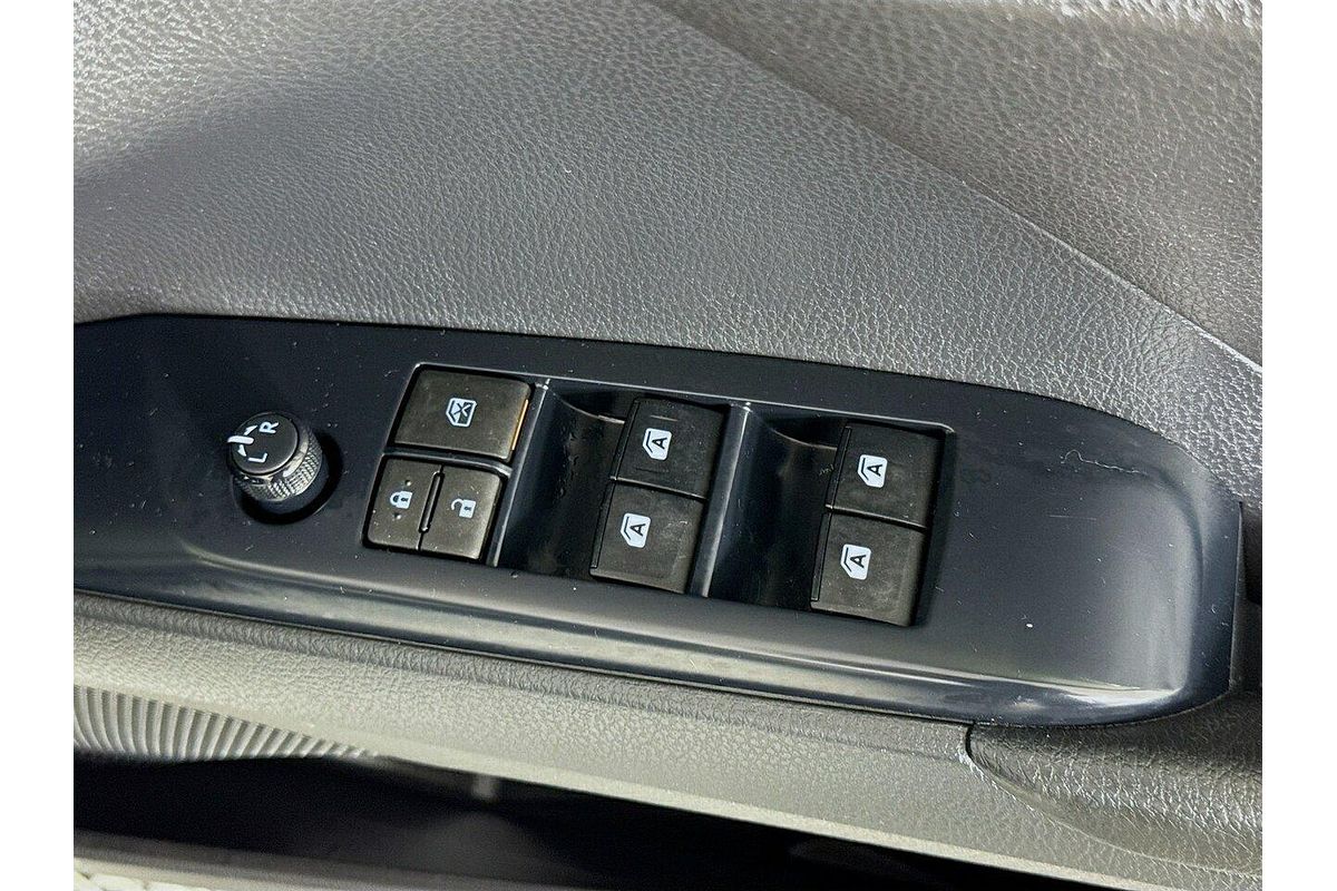 2018 Toyota Camry Ascent Sport AXVH71R