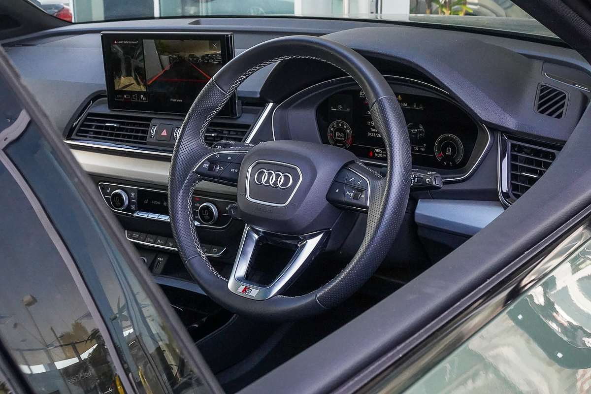 2024 Audi Q5 45 TFSI S line FY