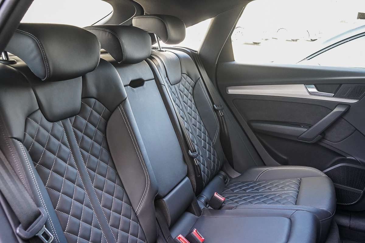 2024 Audi Q5 45 TFSI S line FY